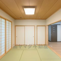 リビング隣の和室（空室イメージ写真となります）