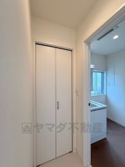 1階ホールの収納