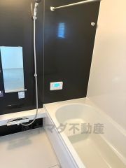 浴室暖房換気乾燥機付きの浴室